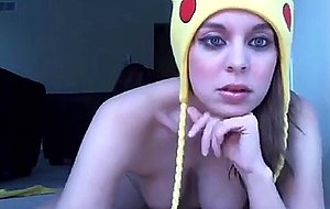 Hot blonde babe on webcam masturbating and fingeri