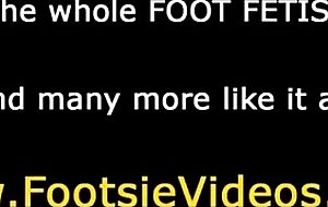 Fetish slut loves footjob
