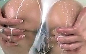 Watch this woman pour milk on her booty