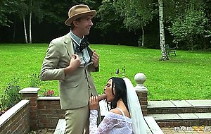 Horny bride jasmine jae gags herself on his giant dick outdoor