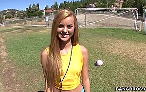 Exotic brazil chick jessie rogers wearing tight blue shorts showing her butt