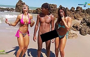Juju salimeni  nicole bahls na praia de nudismo