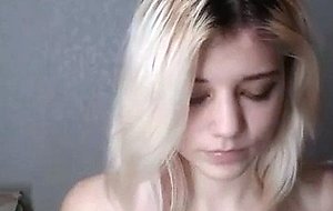 Pretty webcam slut