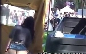 Voyeur catches couple fucking in public at metallica concert