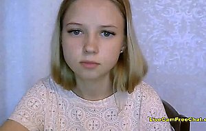 Amateur Live Cam Chat with Beautiful Teen w Big Tits