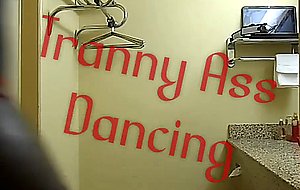 Tranny ass dancing