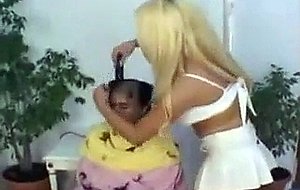 Blonde ts hairdresser fucks her client