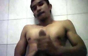 Gay asian twink wanking in the bathroom