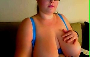 Bbw nerdy with big tits and ass  