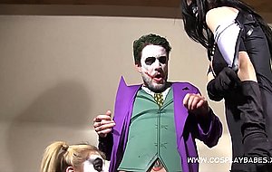 Cosplay Harley Quinn and Catwomen ride the Joker