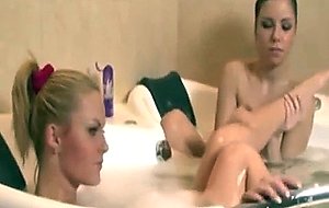 Sugary bath action with chloe horny and peaches