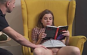 Fucking a sexy teeny reader