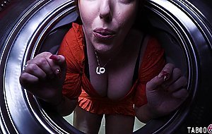 Stepsister and stepson find mom being stuck in the dryer and play a game