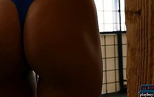 Portuguese Playboy MILF babe Carmen Nikole amazing striptease in a gym