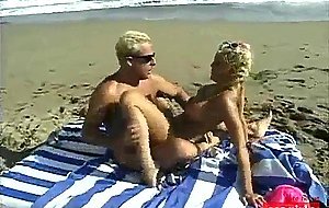 Beach - anal