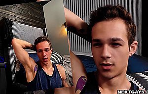 Stepbrothers Jayden and Scott have sexual photoshoot session