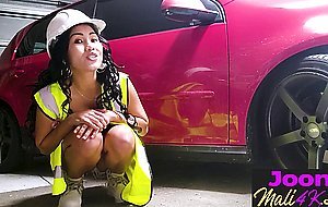 Big tits Asian teen worker fucked herslef after posing in the car garage