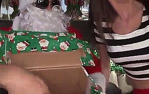 Amateur girl mia monroe gets a christmas gift in a fuckin' box