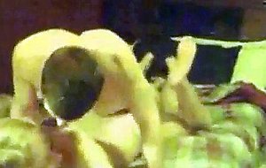 Sex amateurs fuck in bed porn video