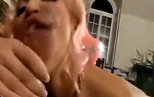 Sexy chick doing oral sex