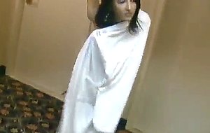 Amateur girl plays with pussy in hotel hallways